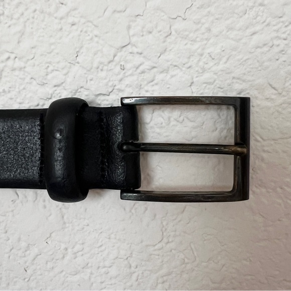 Italian leather men’s silver tone square buckle black leather belt - Picture 3 of 7